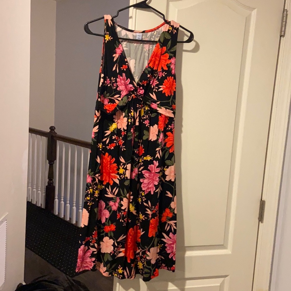 Floral maternity dress